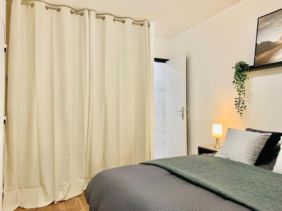 Appartement T2 Ideal Pour Familles Ou Sejour D Affaire Аржантьой Екстериор снимка